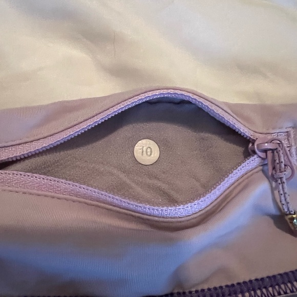 Lululemon Speed Up Shorts - Picture 2 of 2
